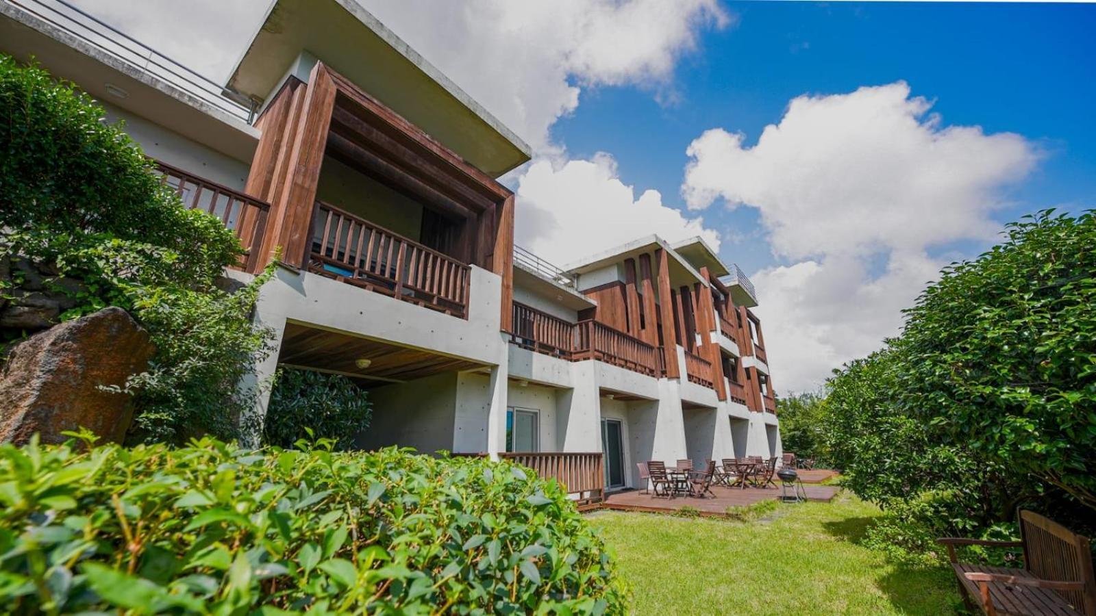 Jeju Eco Suites Seogwipo Eksteriør bilde