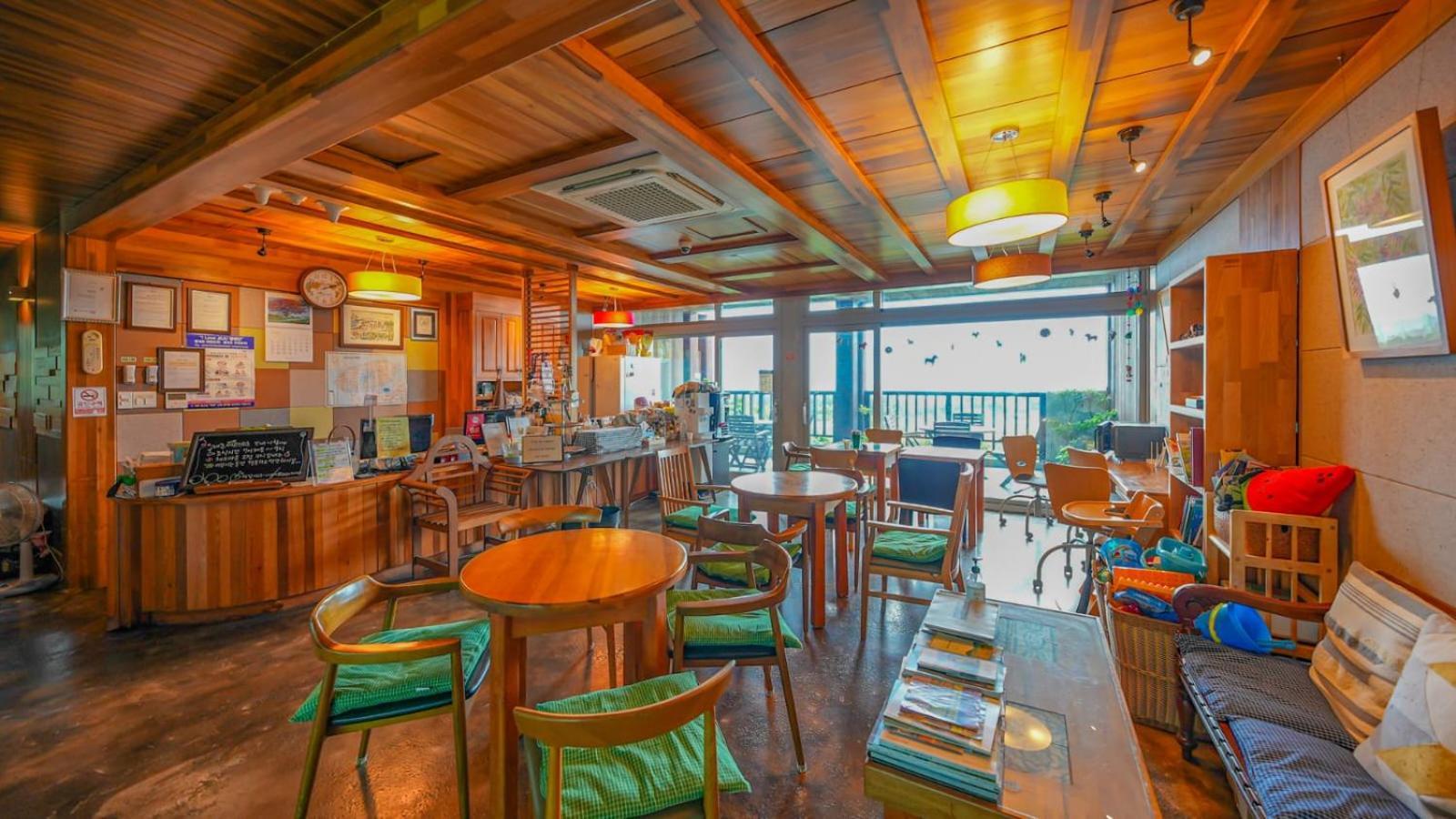Jeju Eco Suites Seogwipo Eksteriør bilde