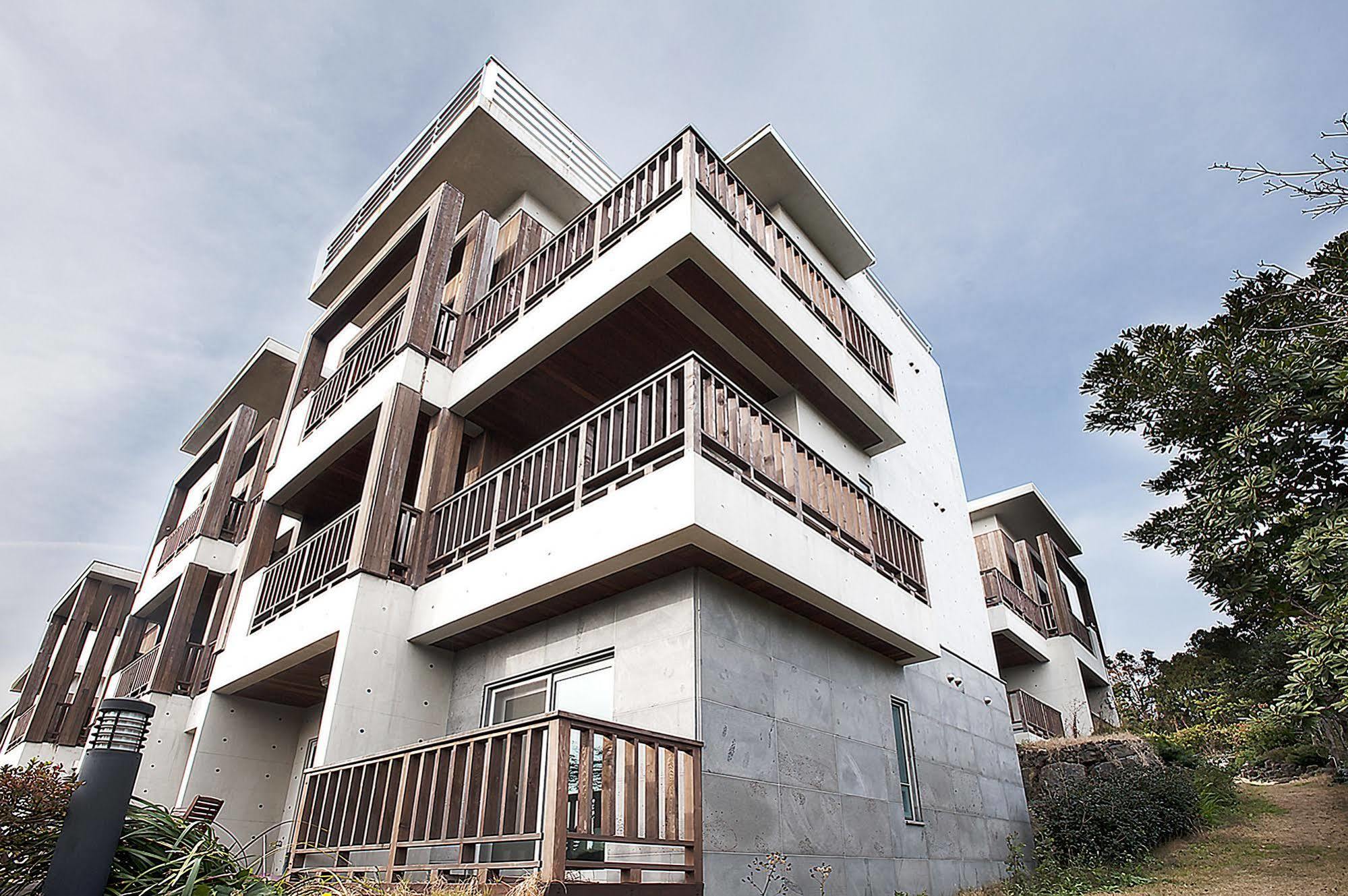 Jeju Eco Suites Seogwipo Eksteriør bilde