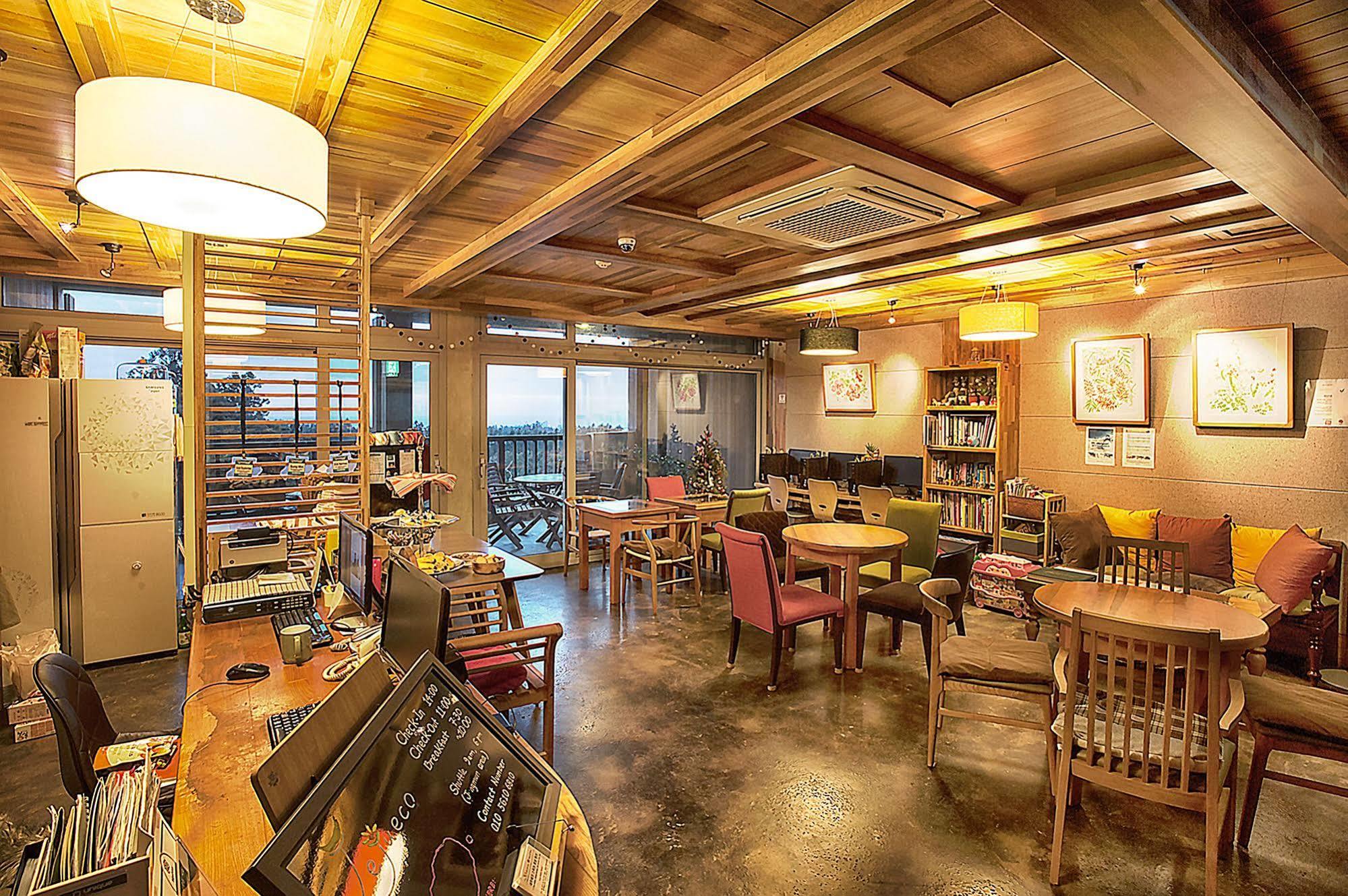 Jeju Eco Suites Seogwipo Eksteriør bilde